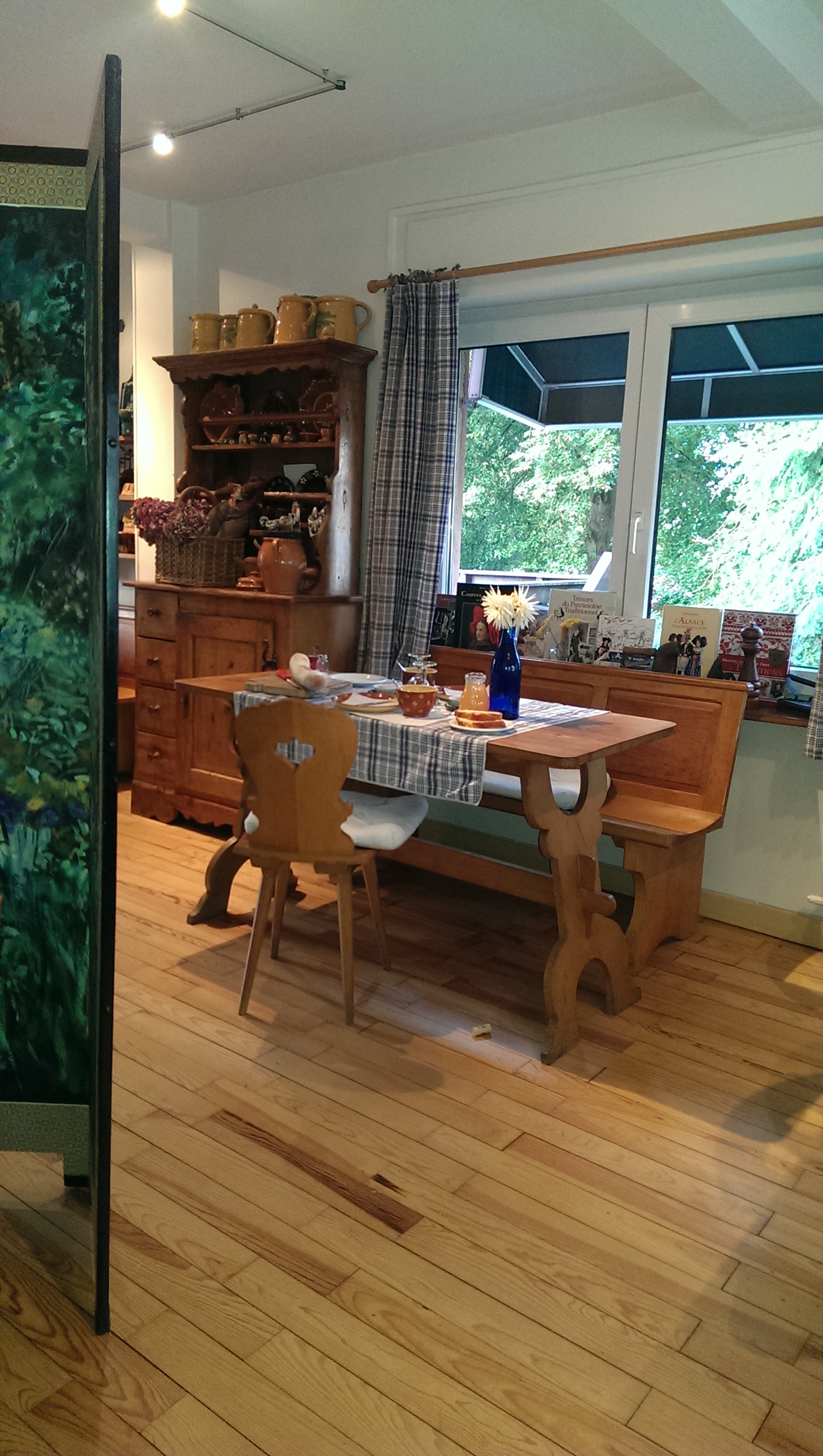 20141025-228_alsace-village-fruehstueckstisch_original.jpg